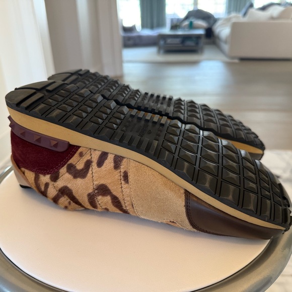 Valentino Calf Hair Suede Leopard Print Womens Rockrunner Sneakers - Picture 9 of 12